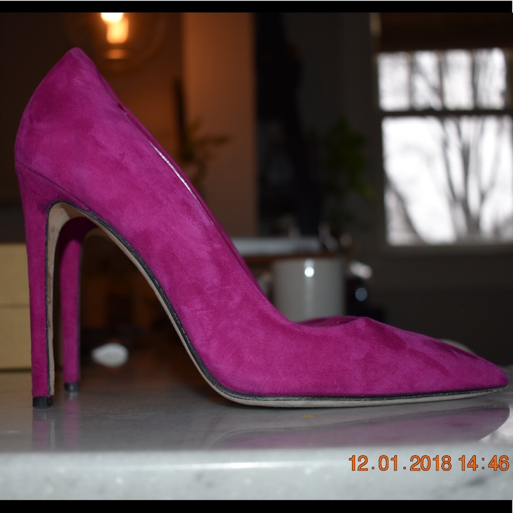 Dee Keller Magenta Suede Pumps